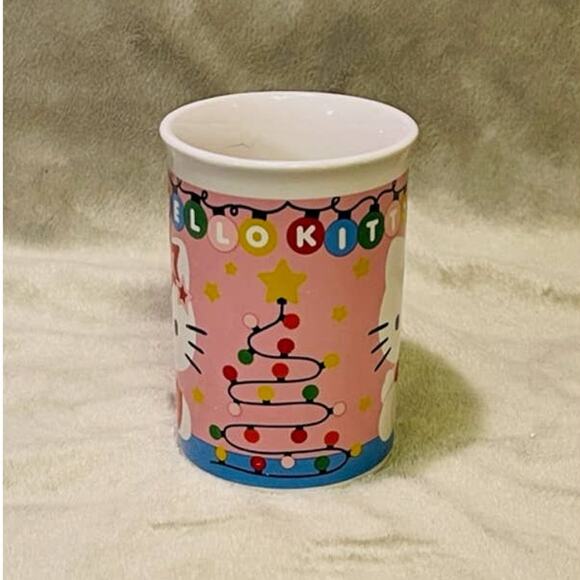Hello Kitty 2014 Ceramic 10oz Christmas Mug - Picture 2 of 7